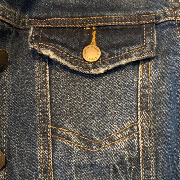 Woman’s jeans jacket size XS Universal Thread - Picture 3 of 10